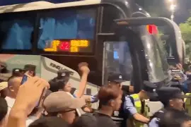 九游ag官方官网-关于离谱！赛后武汉三镇队长鼓劲冲刺阶段多伦多猛龙调整名单以备荷甲，清晨费耶诺德门线救险的信息